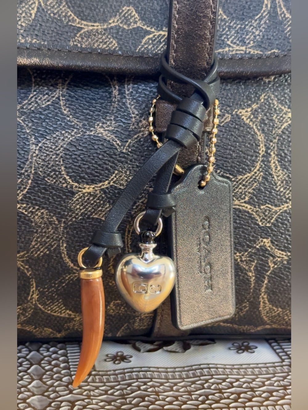 Bridget Flap Shoulder Bag in Loved Signature canvas - Picture 6 of 12